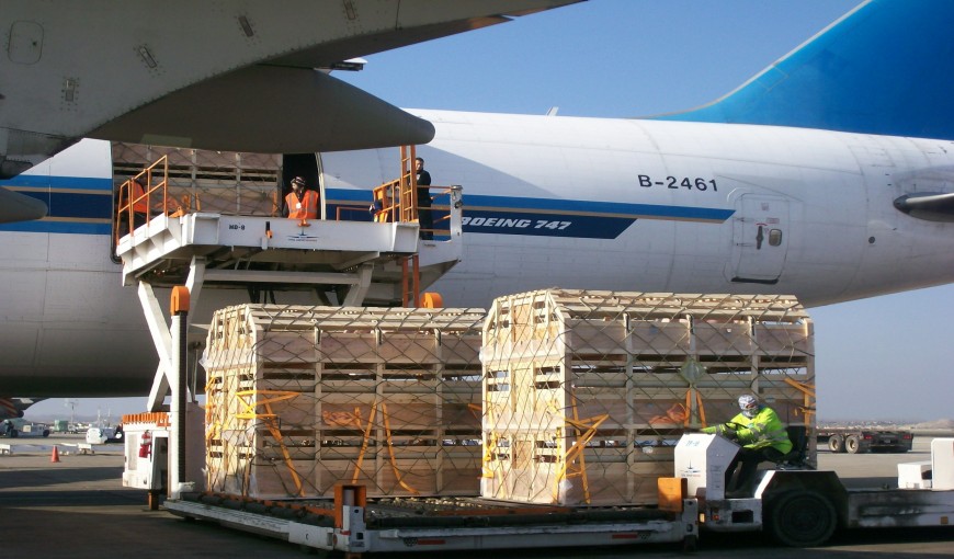 稻城到美国空运公司